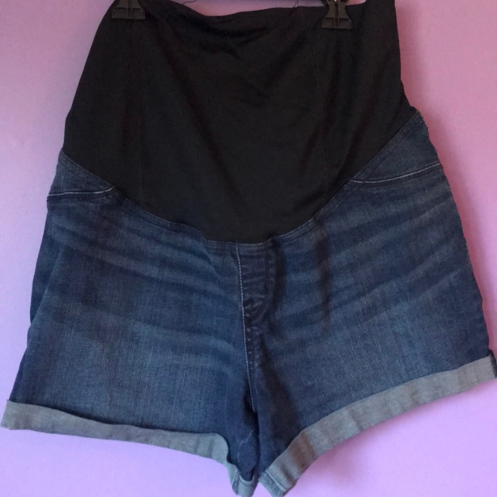 Women’s Maternity Shorts Sz12